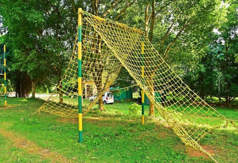 בית מלון כפרי Click Resort Corbett Tiger Den