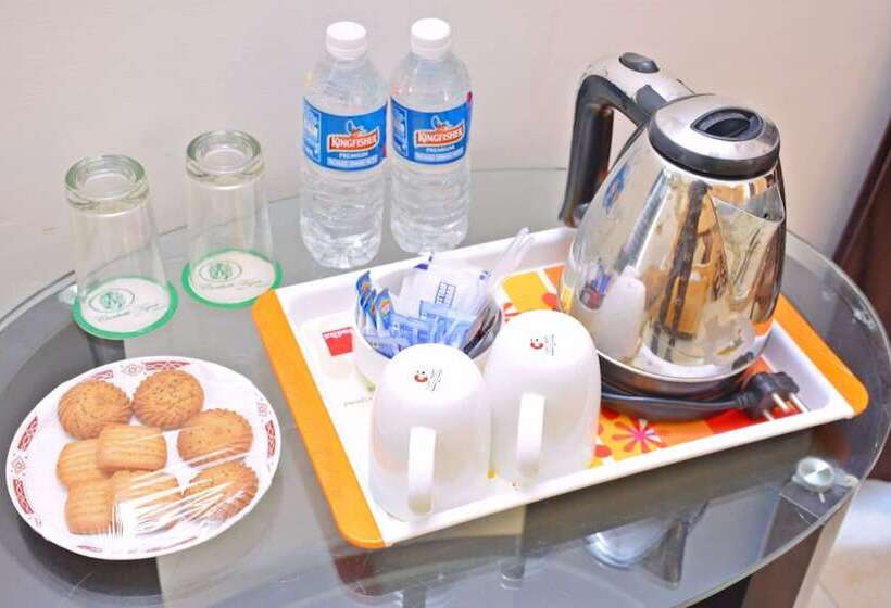 בית מלון כפרי Click Resort Corbett Tiger Den