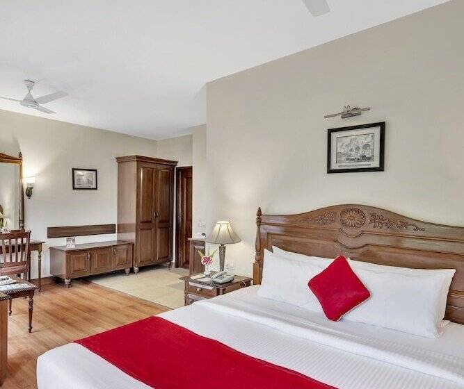 בית מלון כפרי Club Mahindra Naukuchiatal