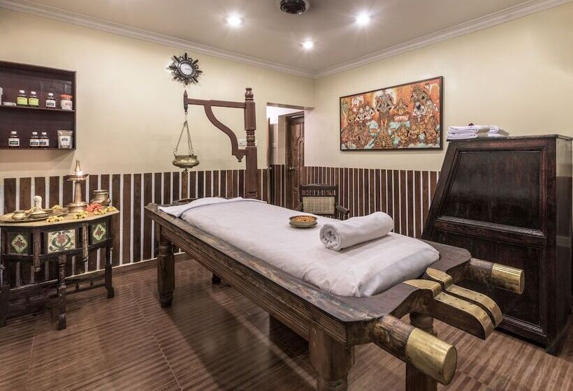 هتل Club Mahindra Thekkady