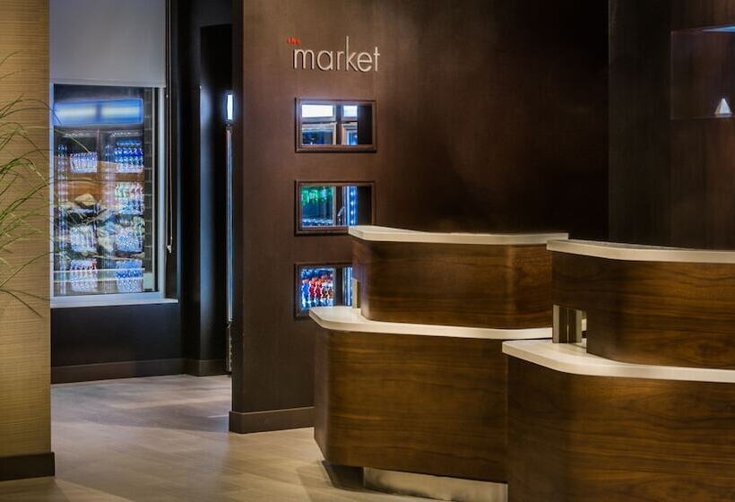 ホテル Courtyard By Marriott Winnipeg Airport