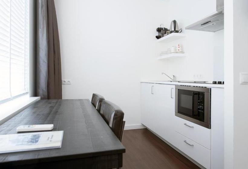 Brainport Hotel And Apartments