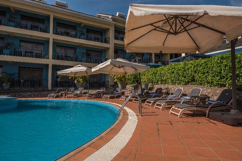 هتل Dolphin Suites