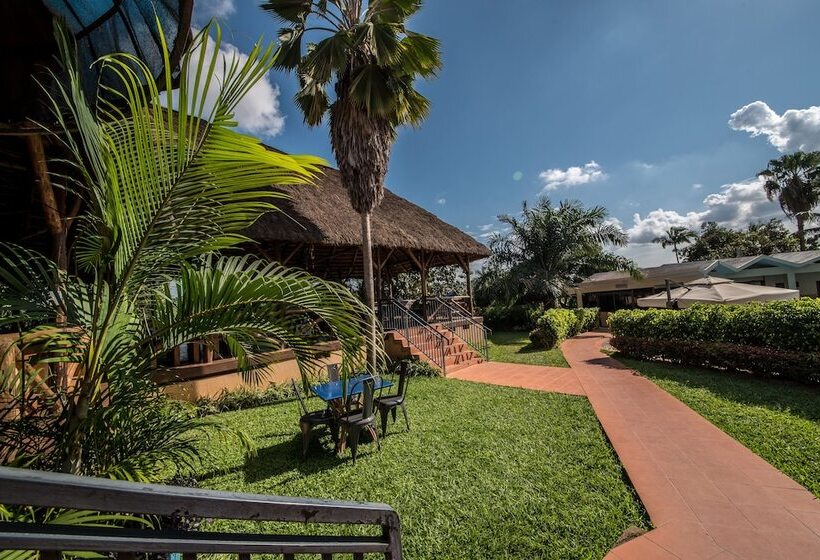 هتل Dolphin Suites