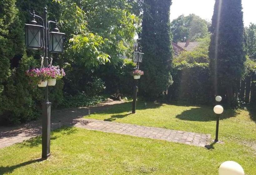 ホテル Pensiunea Doria