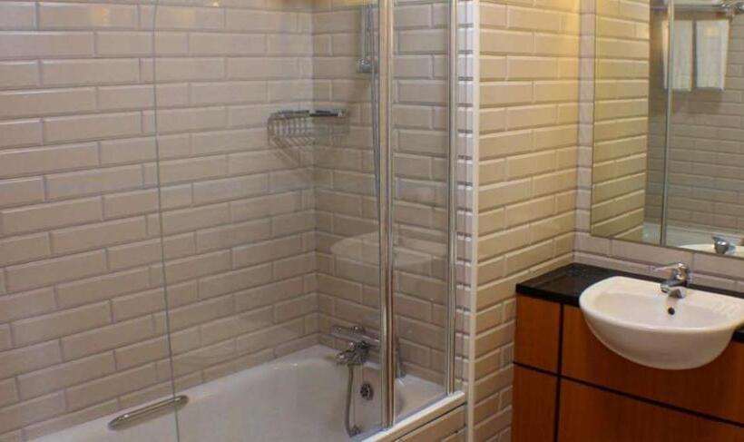 فندق Downings Bay