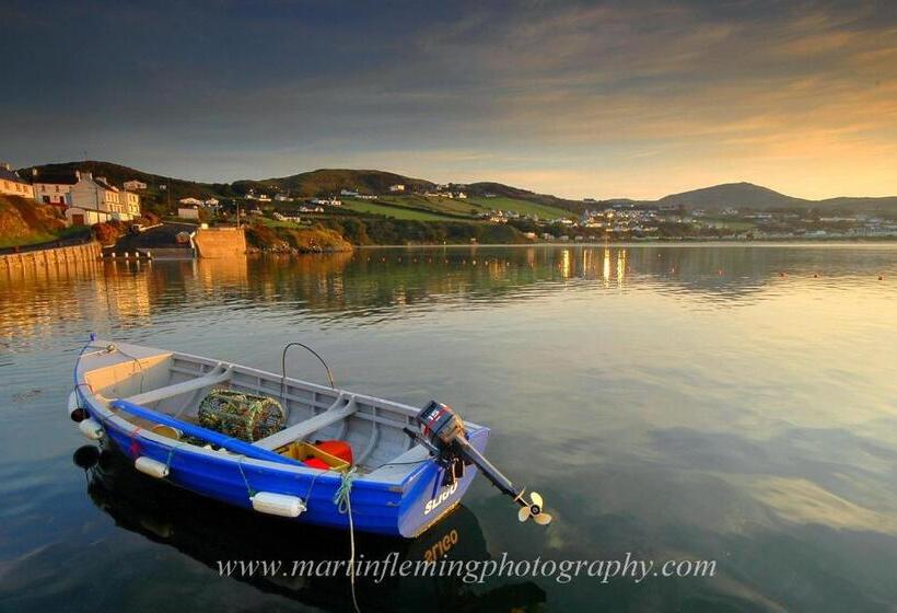 בית מלון כפרי Downings Bay