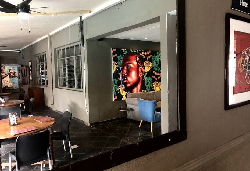 فندق Elephant Springs