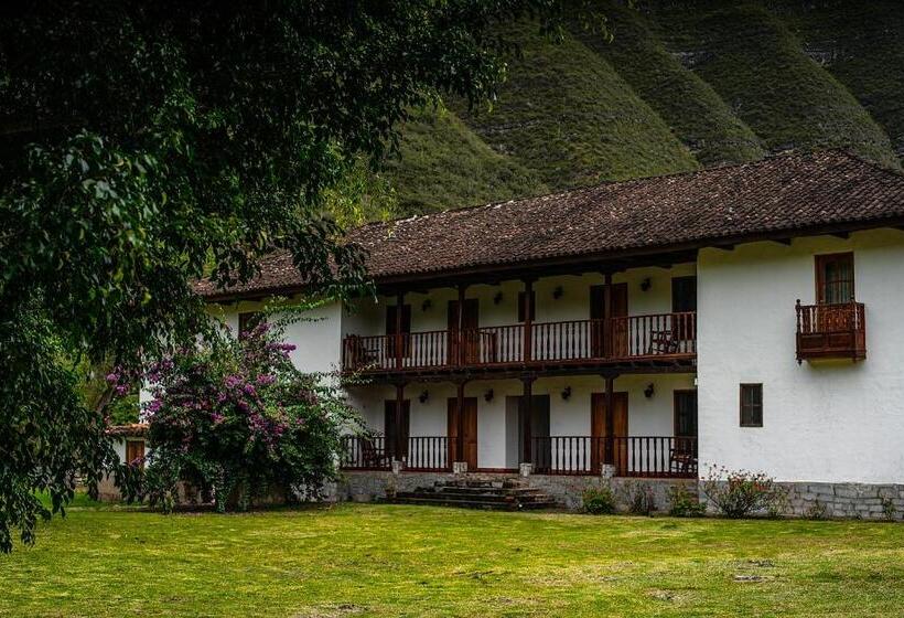 Отель Fundo Achamaqui