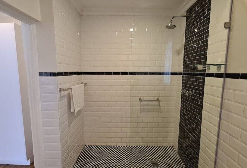 Отель Hathaway Guest House