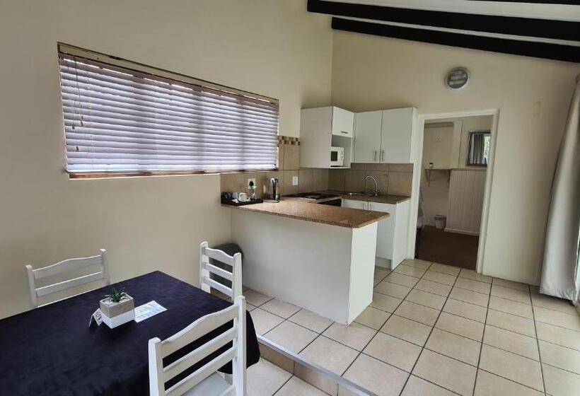 Отель Hathaway Guest House