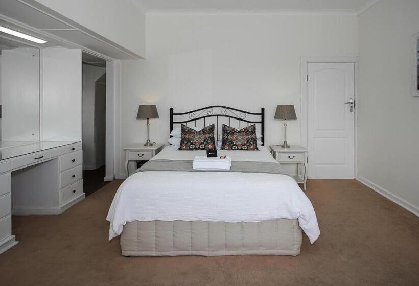 هتل Hathaway Guest House