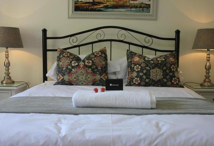 Отель Hathaway Guest House