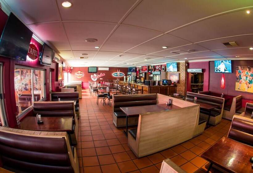 Hotel Horseshoe Inn And Conference Center