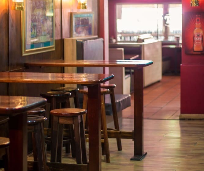 Hotel Horseshoe Inn And Conference Center