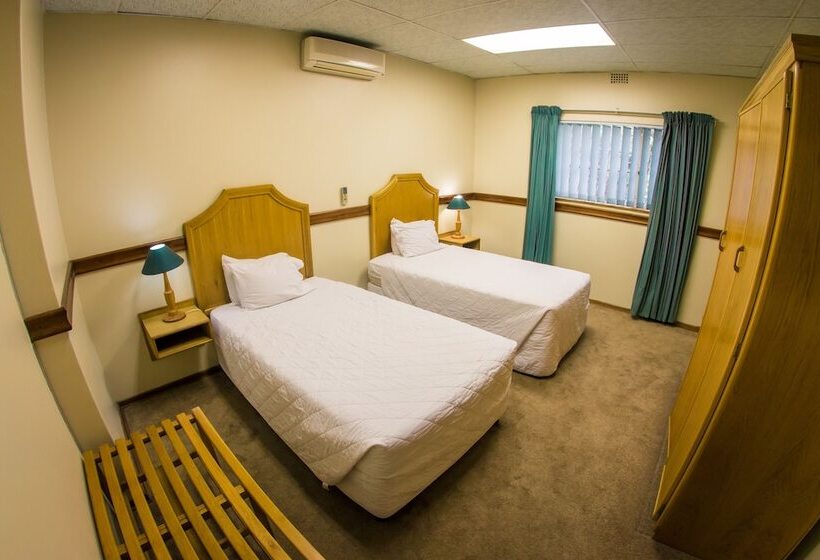 Hotel Horseshoe Inn And Conference Center