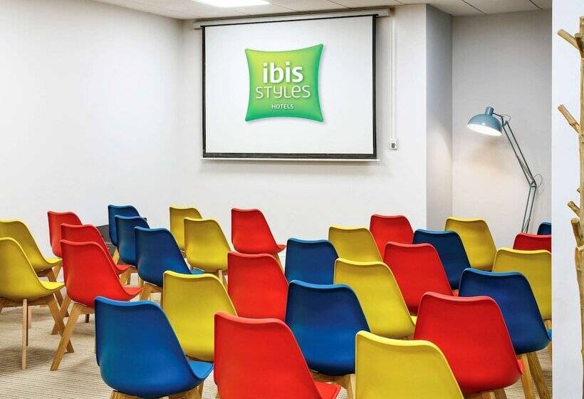 ホテル Ibis Styles Birmingham Oldbury