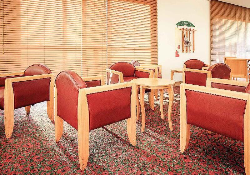 Отель Ibis Vitoria Aeroporto