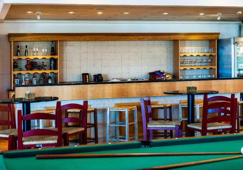 Отель Ibis Vitoria Aeroporto