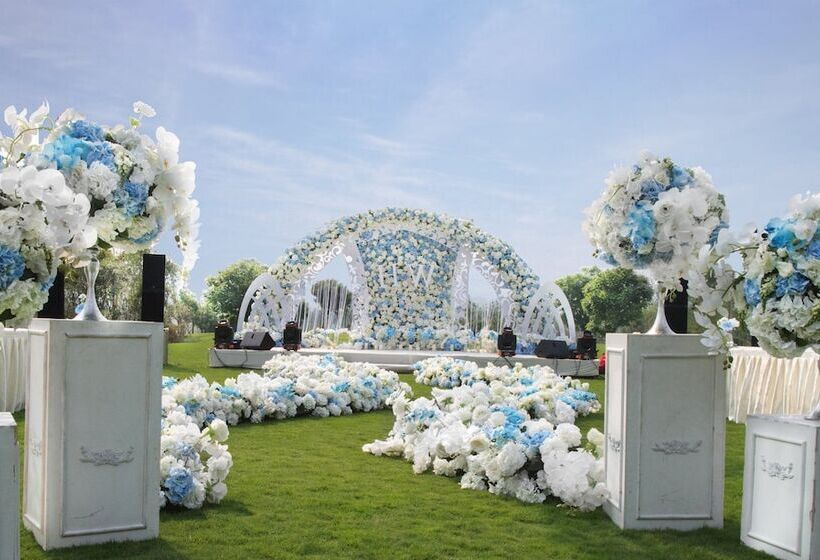 בית מלון כפרי Intercontinental Sancha Lake, An Ihg