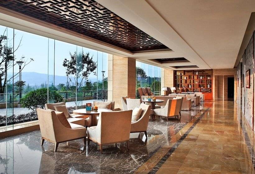 בית מלון כפרי Intercontinental Sancha Lake, An Ihg