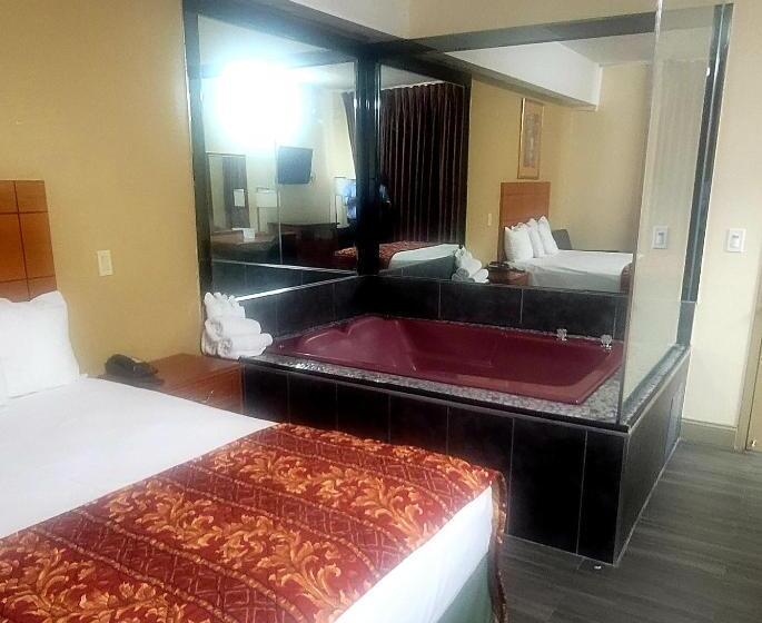 فندق Jets Motor Inn