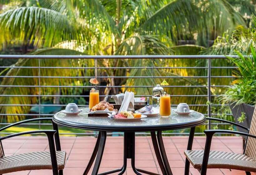 هتل Kabira Country Club