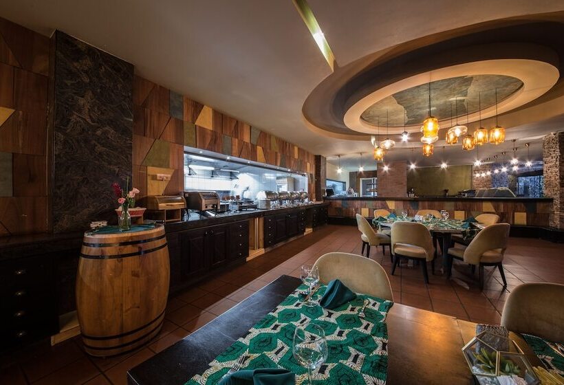 هتل Kabira Country Club