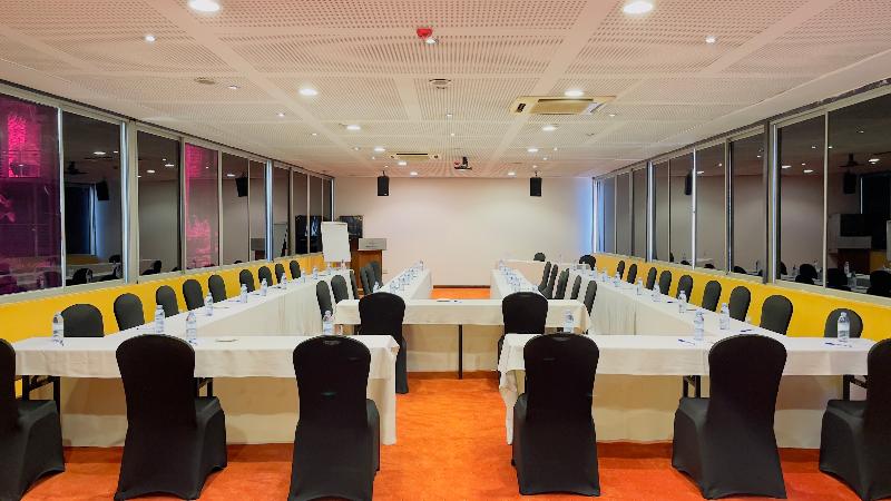 هتل Kabira Country Club