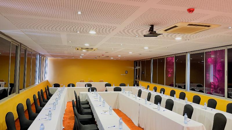 هتل Kabira Country Club