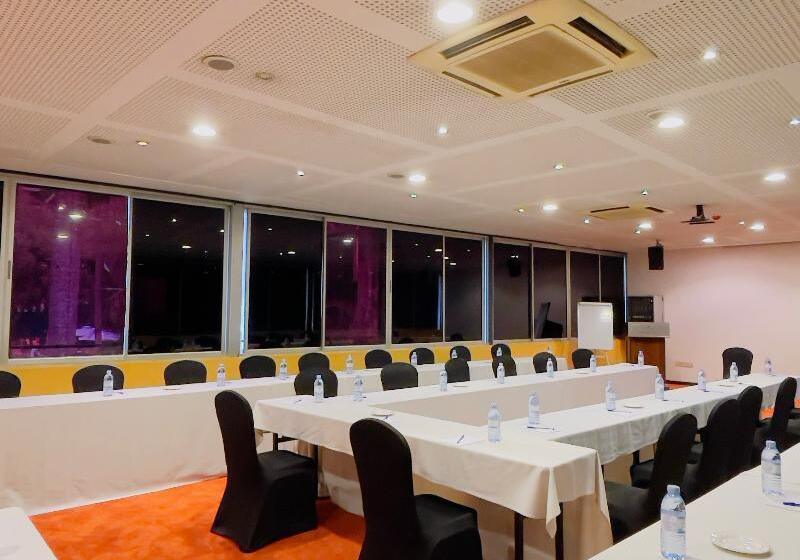 هتل Kabira Country Club