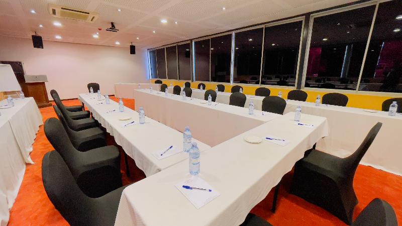 هتل Kabira Country Club