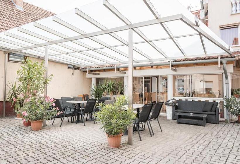 酒店 Kaiser Panzió