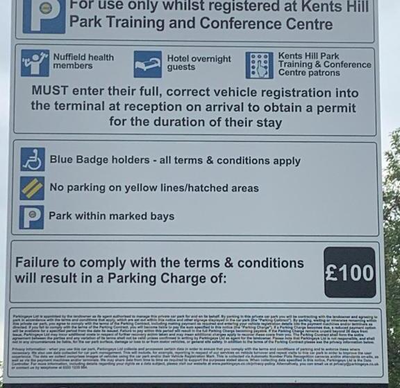 ホテル Kents Hill Park Training & Conference Centre