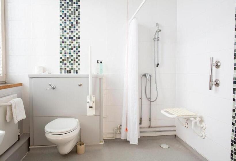 ホテル Kents Hill Park Training & Conference Centre