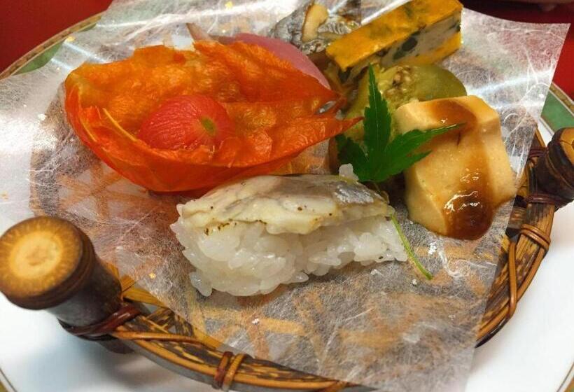 בית מלון כפרי Kirishima Onsen Ryokojin Sanso