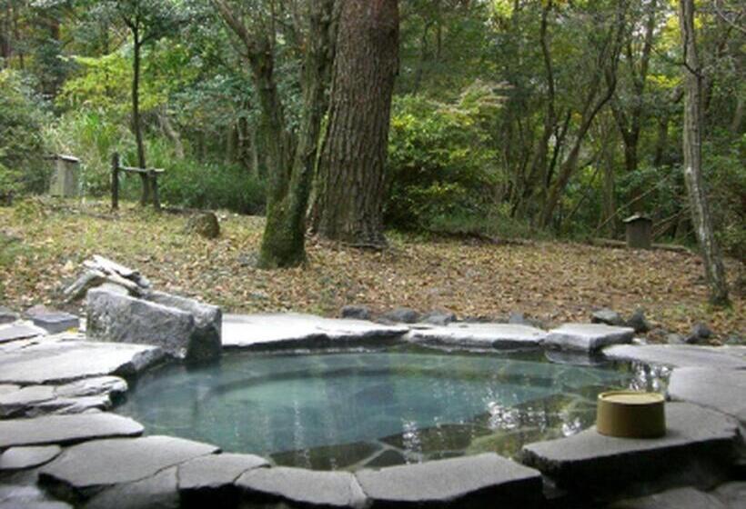 فندق Kirishima Onsen Ryokojin Sanso