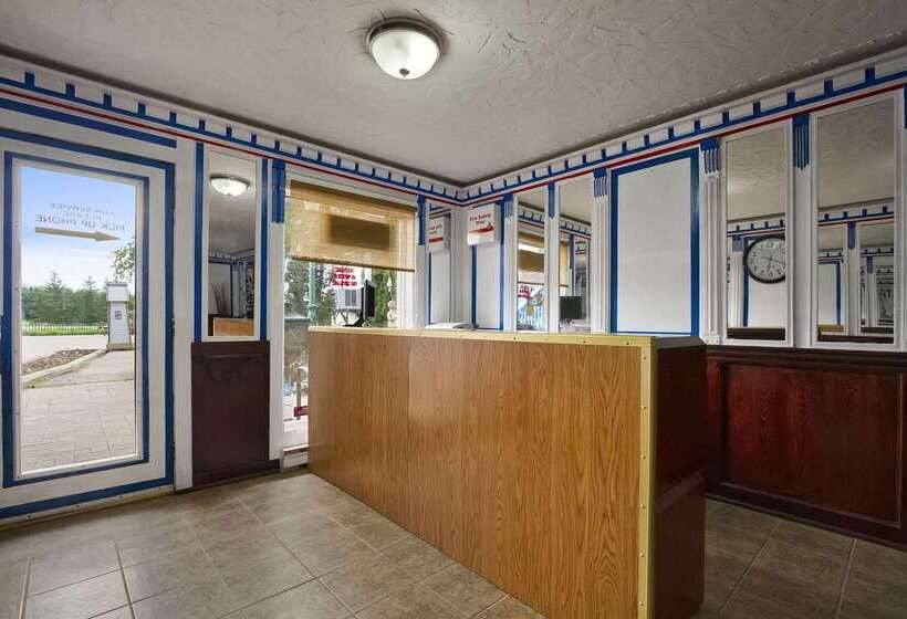 فندق Knights Inn Lindsay