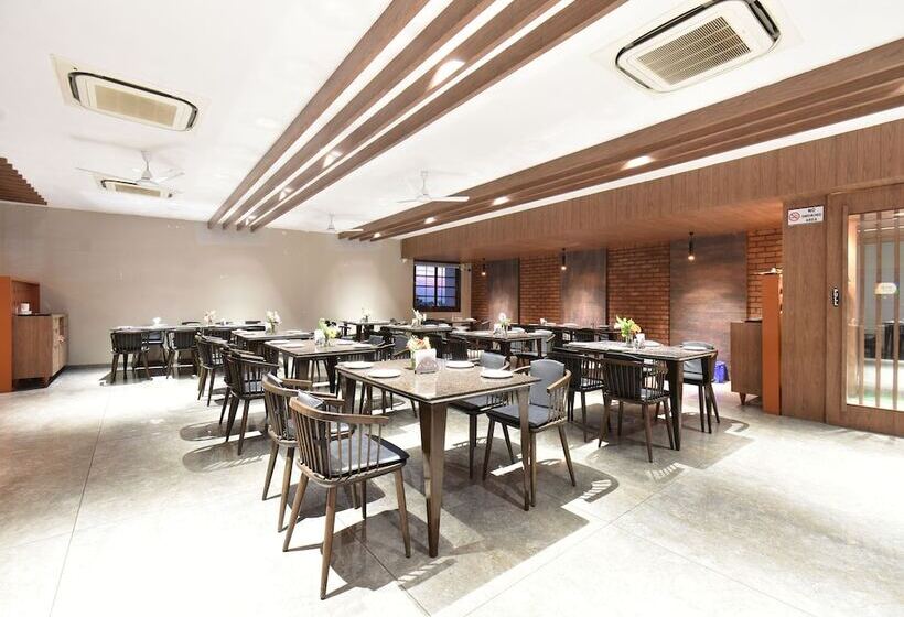 호텔 Kohinoor Plaza