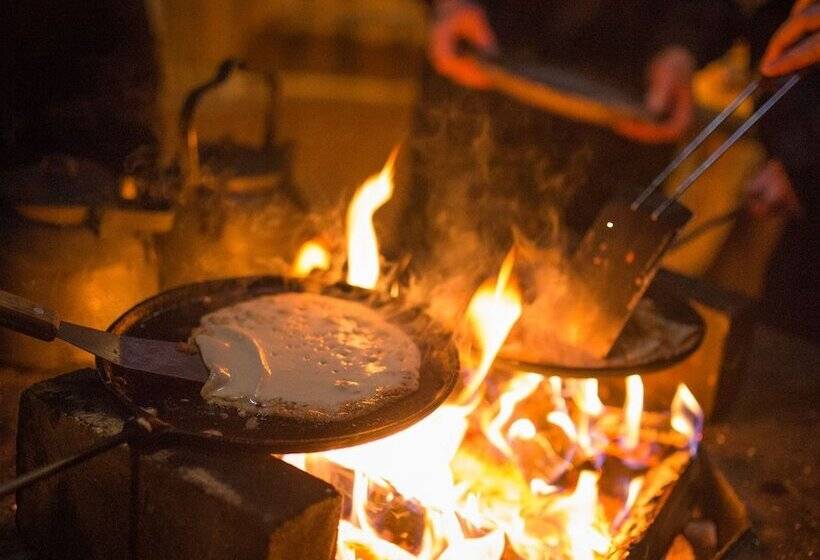 ホテル Korpikartano