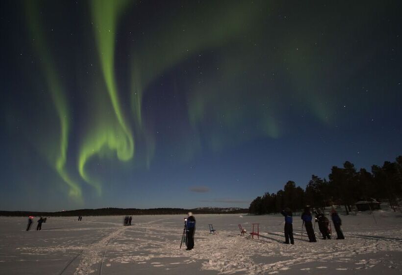 ホテル Korpikartano