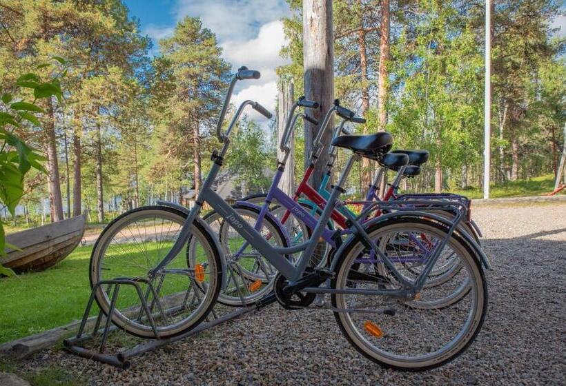 ホテル Korpikartano