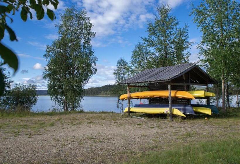 ホテル Korpikartano