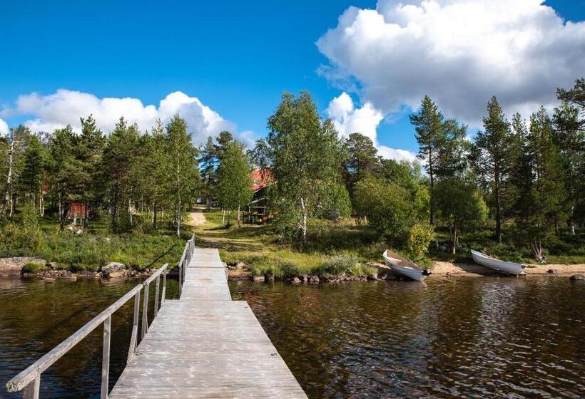 ホテル Korpikartano