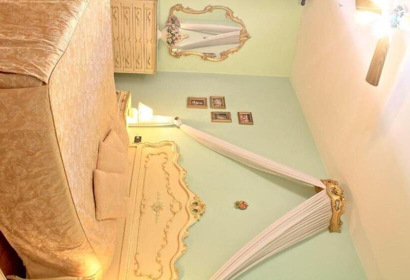 Отель La Terrazza Di Montepulciano