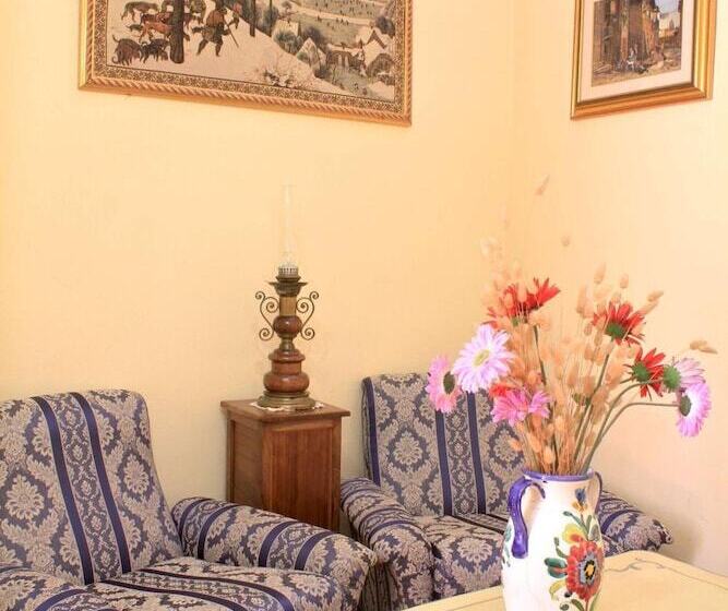 Отель La Terrazza Di Montepulciano