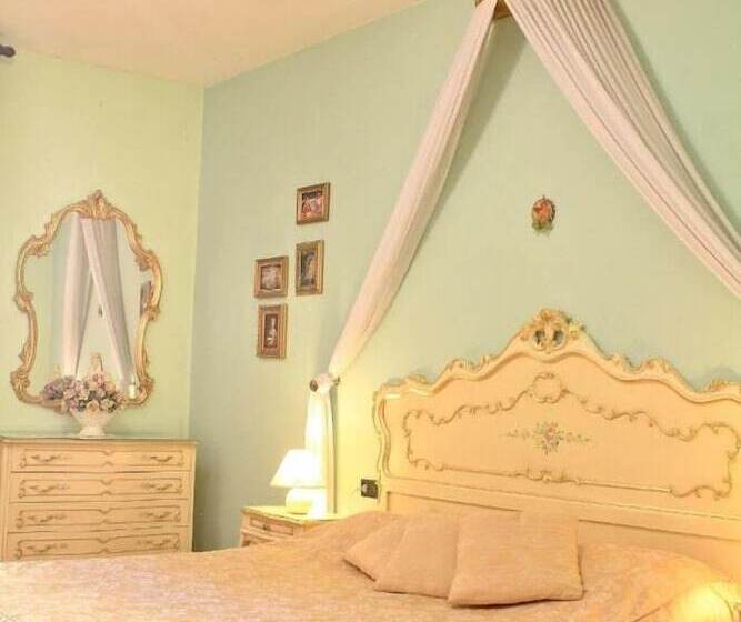 Отель La Terrazza Di Montepulciano