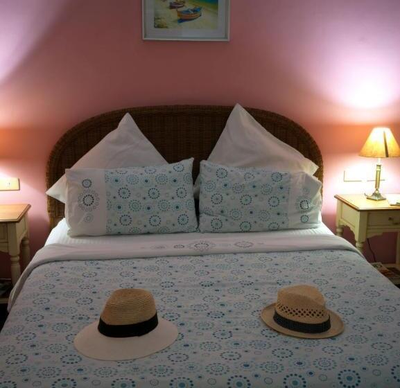 فندق Las Flores Beachside