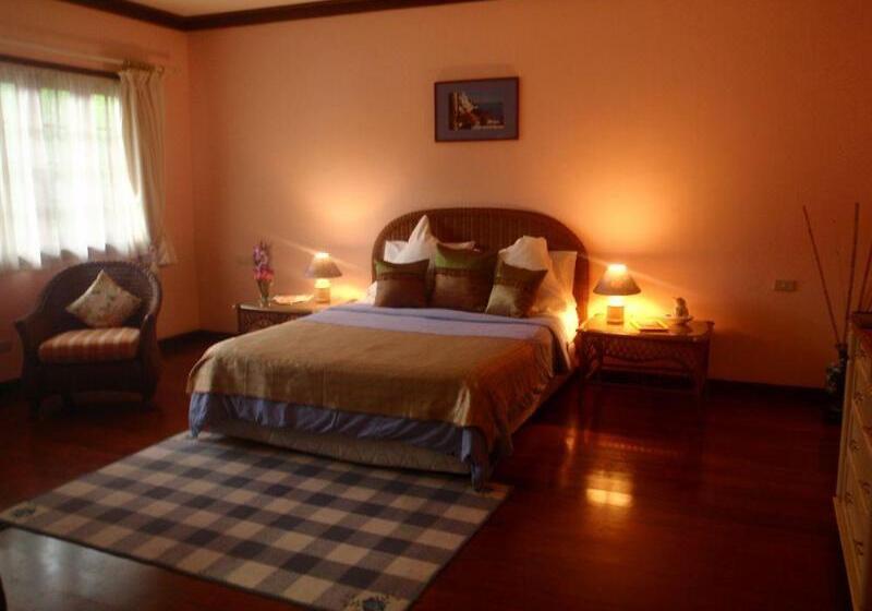 فندق Las Flores Beachside