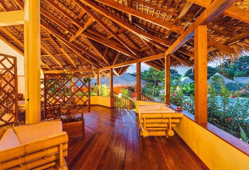 호텔 Loharano Lodge